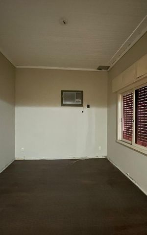 Casa à venda com 174m², 3 quartos e sem vaga