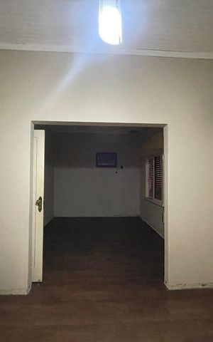 Casa à venda com 174m², 3 quartos e sem vaga