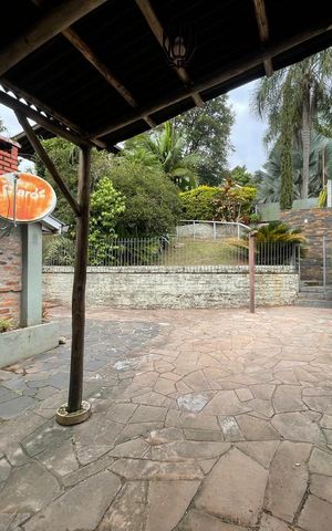 Casa à venda com 174m², 3 quartos e sem vaga