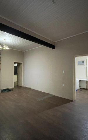 Casa à venda com 174m², 3 quartos e sem vaga