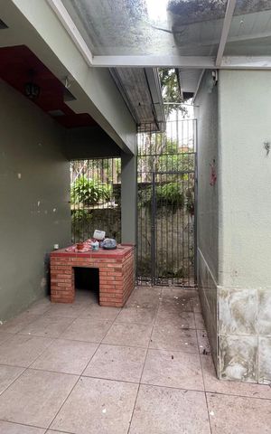 Casa à venda com 174m², 3 quartos e sem vaga