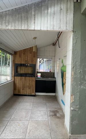 Casa à venda com 174m², 3 quartos e sem vaga
