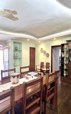 Casa à venda com 791m², 5 quartos e 5 vagas