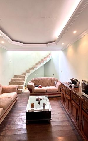 Casa à venda com 791m², 5 quartos e 5 vagas