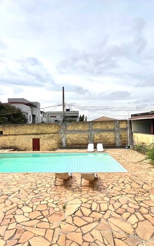 Casa à venda com 791m², 5 quartos e 5 vagas