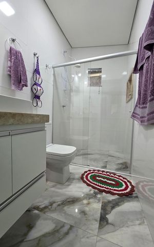 Casa à venda com 240m², 7 quartos e 6 vagas