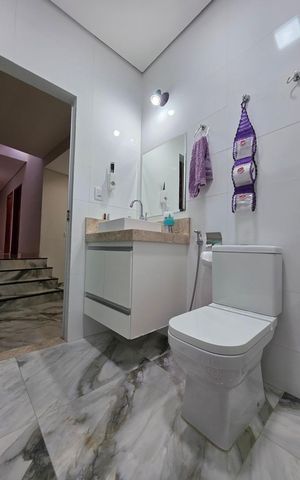 Casa à venda com 240m², 7 quartos e 6 vagas