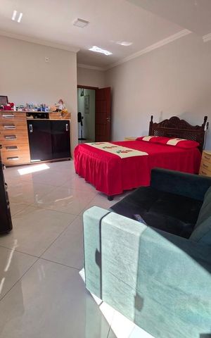 Casa à venda com 240m², 7 quartos e 6 vagas