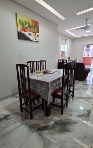 Casa à venda com 240m², 7 quartos e 6 vagas
