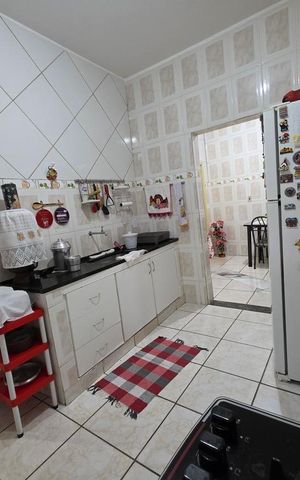 Casa à venda com 240m², 7 quartos e 6 vagas