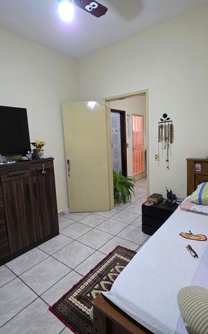Casa à venda com 240m², 7 quartos e 6 vagas