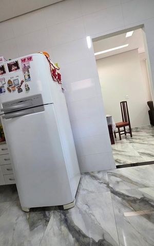 Casa à venda com 240m², 7 quartos e 6 vagas