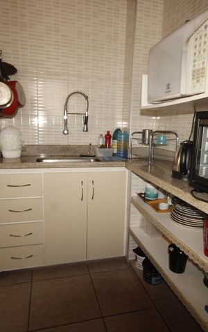 Apartamento à venda com 179m², 2 quartos e 1 vagacozinha 2