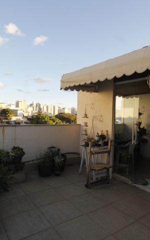Apartamento à venda com 179m², 2 quartos e 1 vagaterrraço