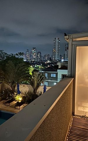 Apartamento à venda com 165m², 3 quartos e 2 vagas Apartamento à venda com 165m², 3 quartos e 2 vagasVaranda