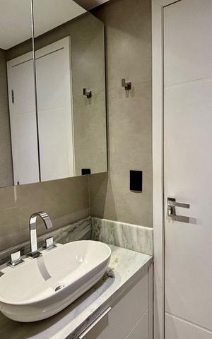 Apartamento à venda com 165m², 3 quartos e 2 vagas Apartamento à venda com 165m², 3 quartos e 2 vagasBanheiro