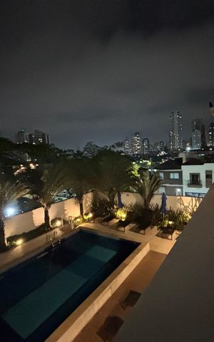 Apartamento à venda com 165m², 3 quartos e 2 vagas Apartamento à venda com 165m², 3 quartos e 2 vagasVaranda