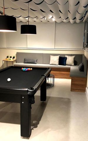 Apartamento à venda com 165m², 3 quartos e 2 vagas Apartamento à venda com 165m², 3 quartos e 2 vagasVaranda