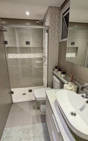 Apartamento à venda com 165m², 3 quartos e 2 vagas Apartamento à venda com 165m², 3 quartos e 2 vagasBanheiro
