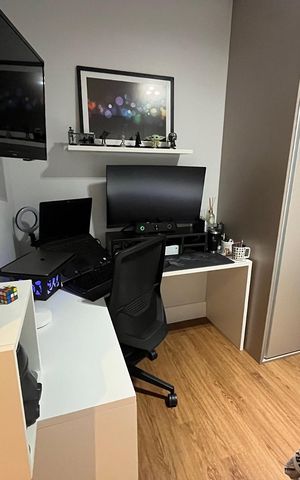 Apartamento à venda com 165m², 3 quartos e 2 vagas Apartamento à venda com 165m², 3 quartos e 2 vagasQuarto 2
