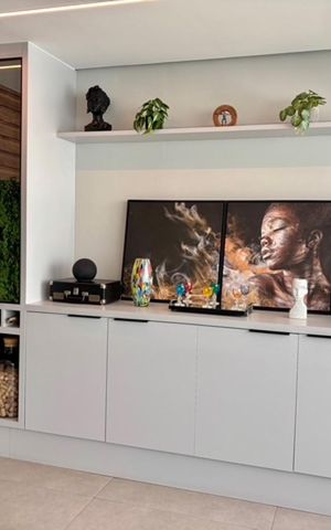 Apartamento à venda com 165m², 3 quartos e 2 vagas Apartamento à venda com 165m², 3 quartos e 2 vagasVaranda Gourmet