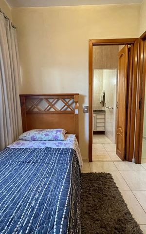 Casa à venda com 181m², 5 quartos e 3 vagas Casa à venda com 181m², 5 quartos e 3 vagasQuarto 4