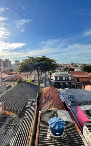 Casa à venda com 181m², 5 quartos e 3 vagas Casa à venda com 181m², 5 quartos e 3 vagasQuarto 3