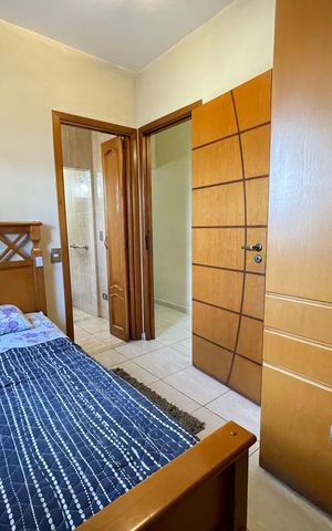 Casa à venda com 181m², 5 quartos e 3 vagas Casa à venda com 181m², 5 quartos e 3 vagasQuarto 4