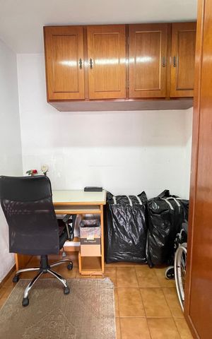 Casa à venda com 181m², 5 quartos e 3 vagas Casa à venda com 181m², 5 quartos e 3 vagasQuarto 5 / Escritório