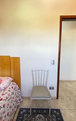 Casa à venda com 181m², 5 quartos e 3 vagas Casa à venda com 181m², 5 quartos e 3 vagasQuarto 2