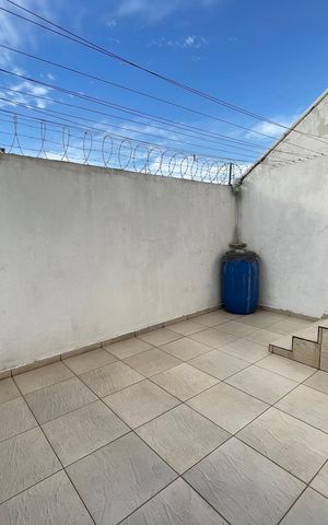 Casa à venda com 181m², 5 quartos e 3 vagas Casa à venda com 181m², 5 quartos e 3 vagasQuintal