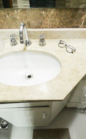 Apartamento para alugar com 72m², 2 quartos e 2 vagas Apartamento para alugar com 72m², 2 quartos e 2 vagasBanheiro da Suíte