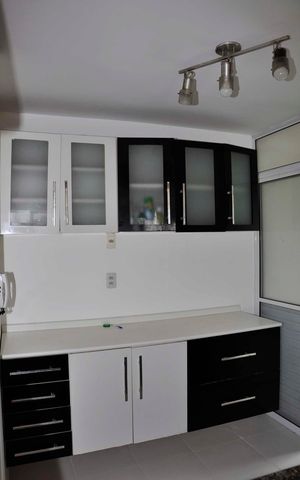 Apartamento à venda com 73m², 2 quartos e 1 vaga Apartamento à venda com 73m², 2 quartos e 1 vagaDetalhe - Cozinha Americana