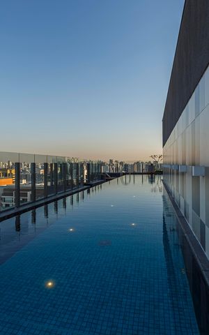 Studio para alugar com 38m², 1 quarto e sem vaga Studio para alugar com 38m², 1 quarto e sem vagaÁrea comum - Piscina