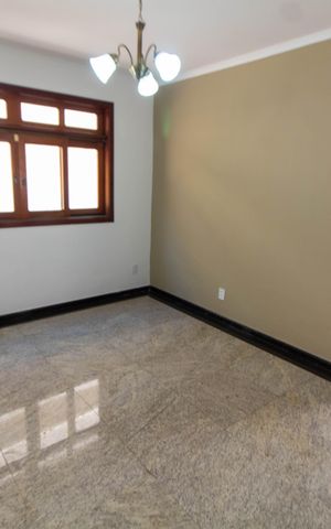 Casa para alugar com 279m², 5 quartos e 2 vagas Casa para alugar com 279m², 5 quartos e 2 vagasSALA