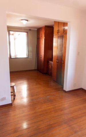 Casa para alugar com 279m², 5 quartos e 2 vagas Casa para alugar com 279m², 5 quartos e 2 vagasSUITE