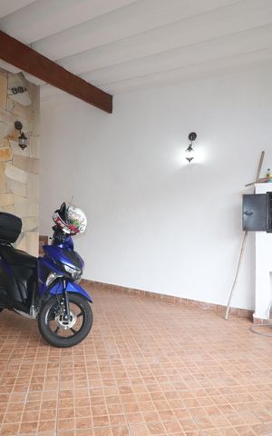 Casa à venda com 200m², 3 quartos e 2 vagasGaragem