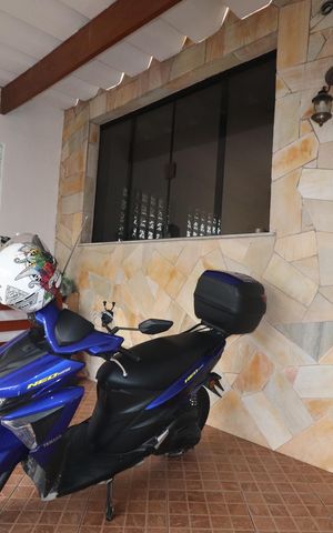 Casa à venda com 200m², 3 quartos e 2 vagasGaragem