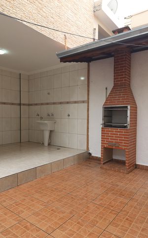 Casa à venda com 200m², 3 quartos e 2 vagasEspaço Gourmet