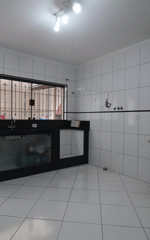 Casa à venda com 200m², 3 quartos e 2 vagasCozinha