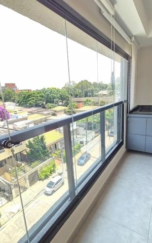 Apartamento à venda com 80m², 3 quartos e 1 vaga Apartamento à venda com 80m², 3 quartos e 1 vagaVaranda