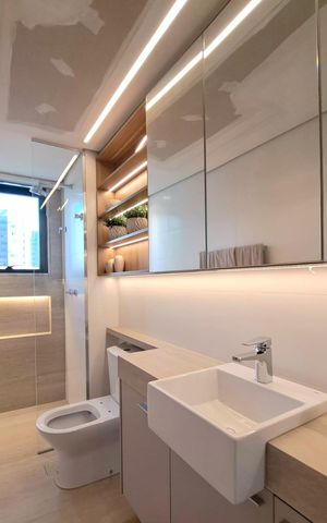 Apartamento à venda com 101m², 3 quartos e 2 vagas Apartamento à venda com 101m², 3 quartos e 2 vagasBanheiro da Suíte