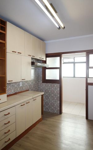 Apartamento para alugar com 140m², 3 quartos e 2 vagasCozinha