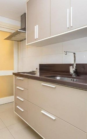 Apartamento para alugar com 117m², 3 quartos e 3 vagas Apartamento para alugar com 117m², 3 quartos e 3 vagasCozinha