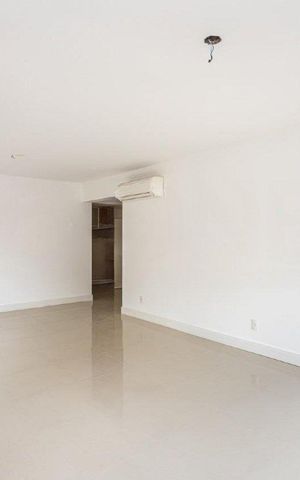 Apartamento para alugar com 117m², 3 quartos e 3 vagas Apartamento para alugar com 117m², 3 quartos e 3 vagasSala