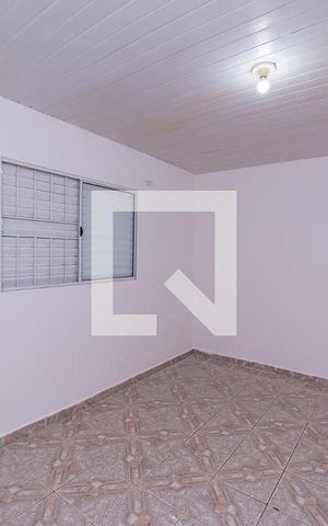 Casa à venda com 200m², 6 quartos e 8 vagas Casa à venda com 200m², 6 quartos e 8 vagasQuarto