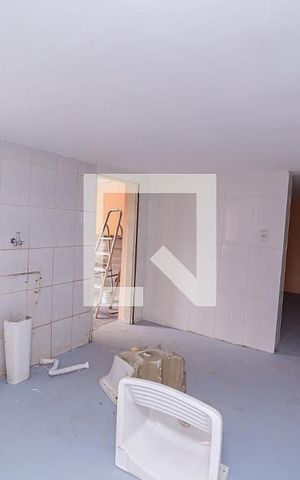 Casa à venda com 200m², 6 quartos e 8 vagas Casa à venda com 200m², 6 quartos e 8 vagasCozinha
