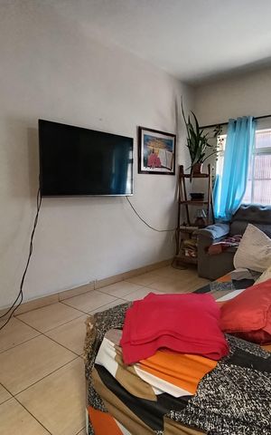 Casa para alugar com 84m², 3 quartos e 1 vaga Casa para alugar com 84m², 3 quartos e 1 vagaSala de Estar