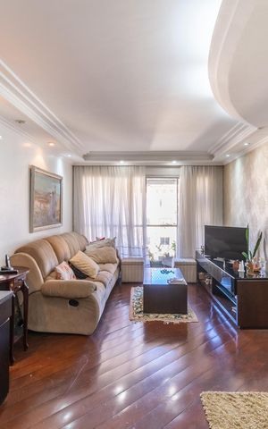 Apartamento à venda com 115m², 3 quartos e 2 vagas Apartamento à venda com 115m², 3 quartos e 2 vagasSala