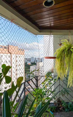 Apartamento à venda com 115m², 3 quartos e 2 vagas Apartamento à venda com 115m², 3 quartos e 2 vagasVaranda